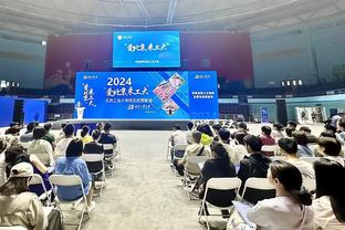 马龙更衣室演讲：34次助攻&快攻拿到26分 我喜欢大家现在的节奏